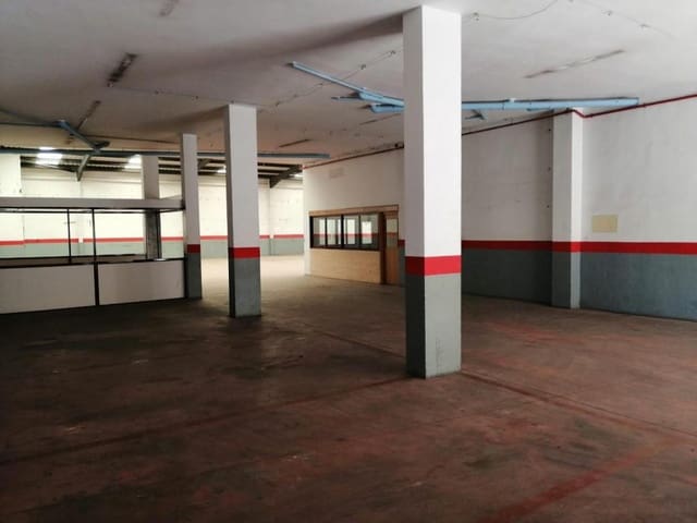 Business for sale in Gandia - € 188,000 (Ref: 8765936)