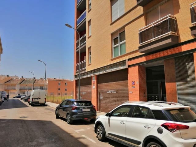Business for sale in Gandia - € 188,000 (Ref: 8765936)