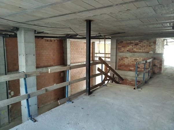 Business for sale in Oliva - € 114,000 (Ref: 8855495)