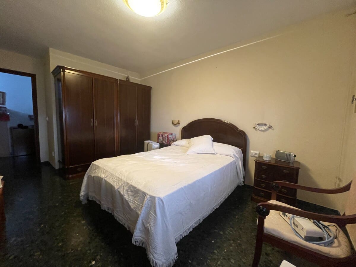 4 bedroom Apartment for sale in La Villajoyosa / Vila Joiosa - € 335,000 (Ref: 8981873)