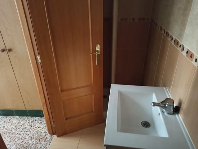 4 slaapkamer Huis te koop in Real de Gandía - € 95.000 (Ref: 9101433)