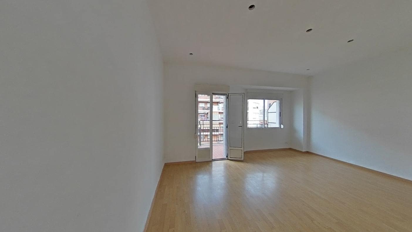 3 bedroom Apartment for sale in Gandia - € 105,600 (Ref: 9158057)