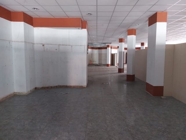 Business for sale in Gandia - € 214,000 (Ref: 9210406)