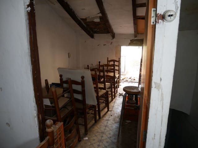 3 bedroom Townhouse for sale in Real de Gandía - € 49,999 (Ref: 9210407)