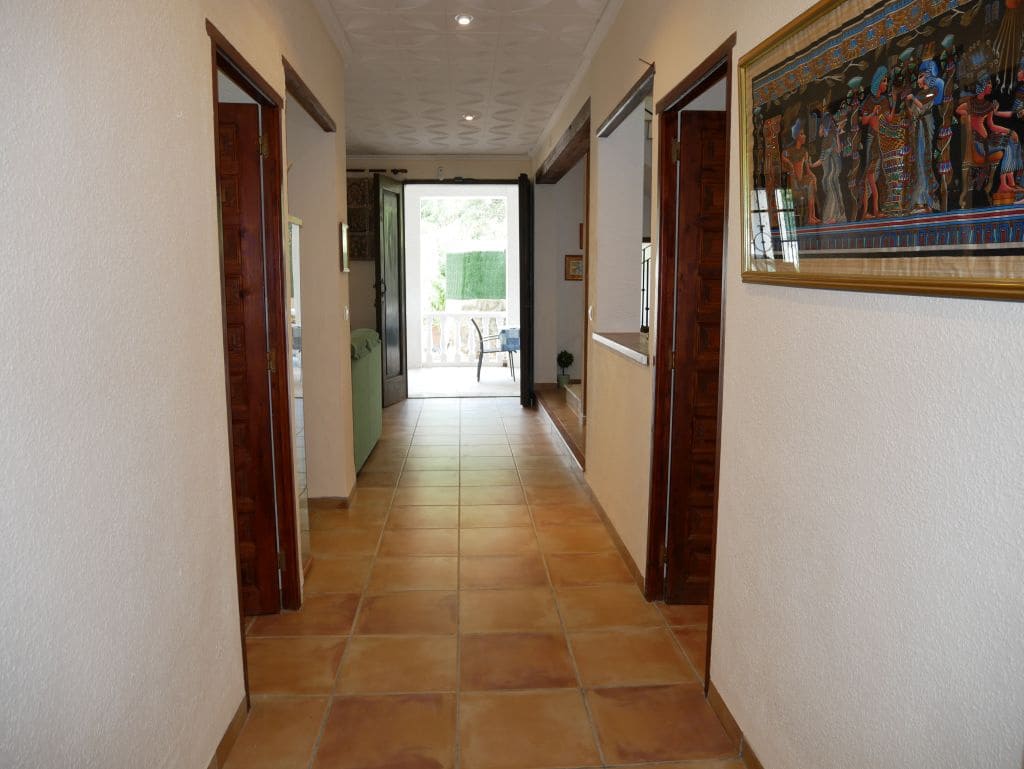 5 sovrum Villa till salu i La Drova med pool - 299 000 € (Ref: 9297973)