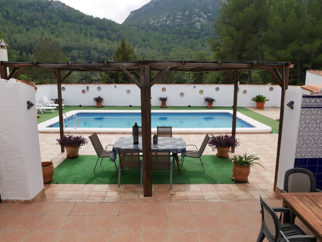 5 soveværelse Villa til salg i La Drova med swimmingpool - € 299.000 (Ref: 9297973)