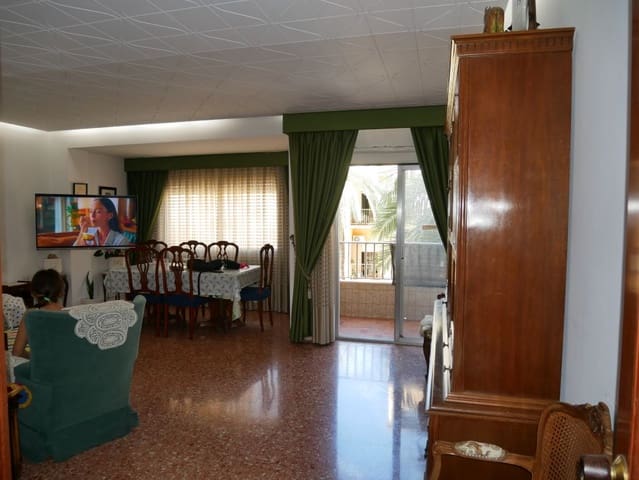 4 chambre Appartement à vendre à Gandia - 155 000 € (Ref: 9344130)
