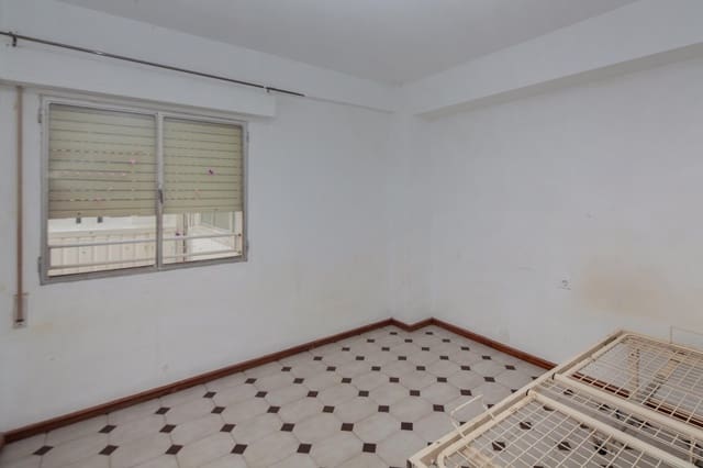 3 Zimmer Villa zu verkaufen in Gandia mit Pool - 200.000 € (Ref: 9616737)