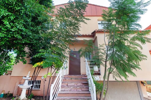 4 soveværelse Villa til salg i Gandia med swimmingpool garage - € 399.000 (Ref: 9616738)