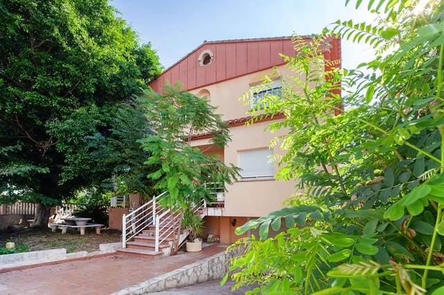 4 soveværelse Villa til salg i Gandia med swimmingpool garage - € 399.000 (Ref: 9616738)