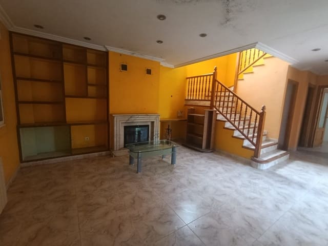 4 soveværelse Villa til salg i Gandia med swimmingpool garage - € 399.000 (Ref: 9616738)