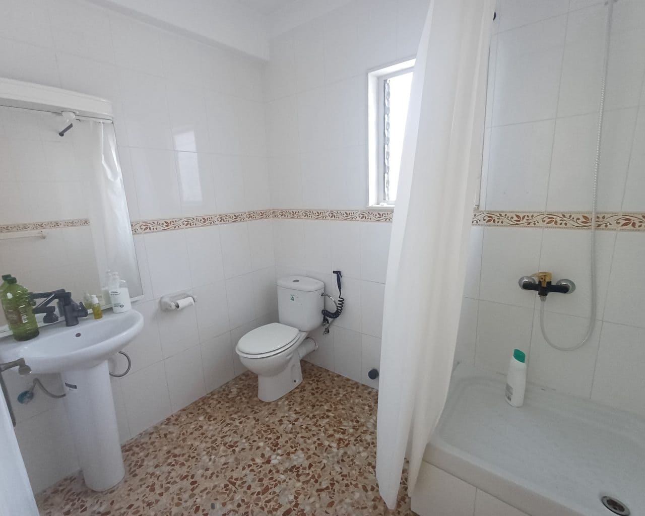 4 soveværelse Lejlighed til salg i Oliva - € 95.000 (Ref: 9616749)