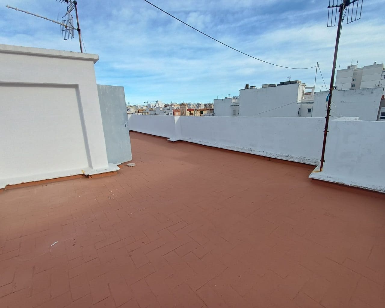 4 soveværelse Lejlighed til salg i Oliva - € 95.000 (Ref: 9616749)