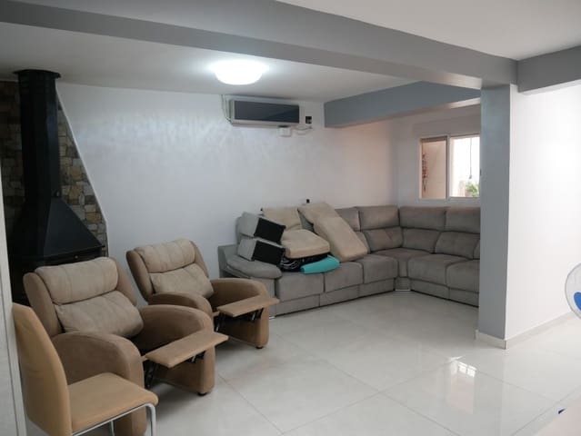 3 bedroom Townhouse for sale in Oliva Pueblo, Oliva - € 171,000 (Ref: 9616752)