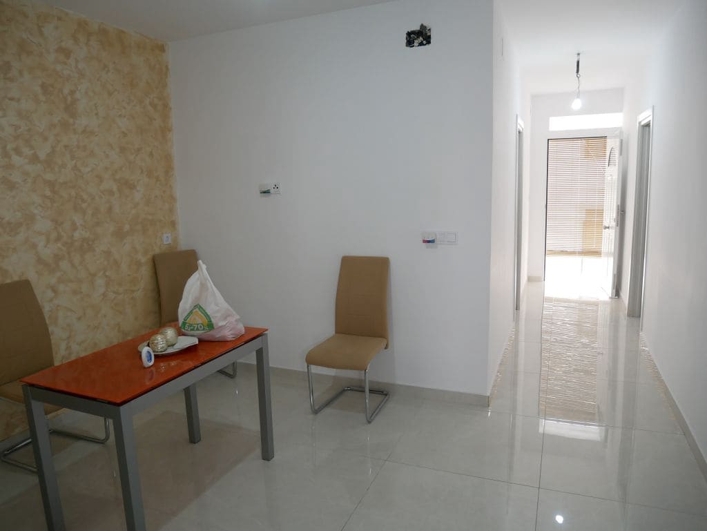 3 bedroom Townhouse for sale in Oliva - € 171,000 (Ref: 9616752)