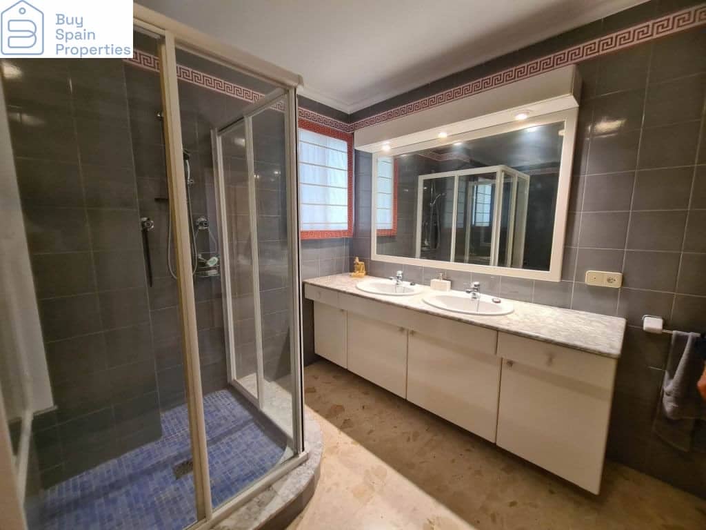 4 makuuhuone Huvila myytävänä paikassa Gandia - 429 999 € (Ref: 9616754)