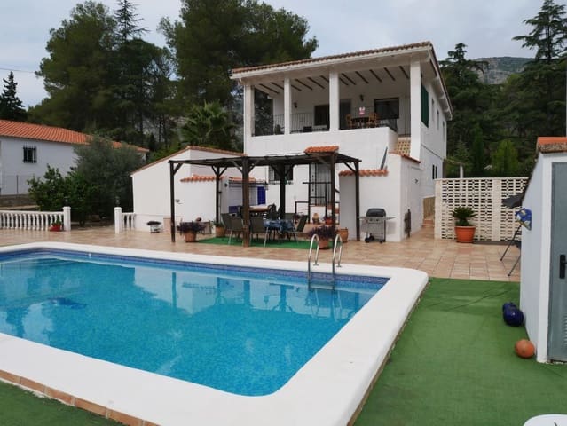 5 bedroom Villa for sale in La Drova, Barx with pool - € 299,000 (Ref: 9616755)