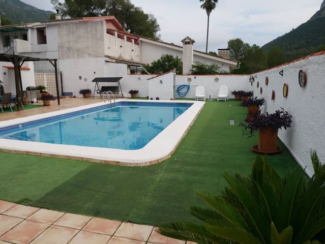 5 bedroom Villa for sale in La Drova, Barx with pool - € 299,000 (Ref: 9616755)