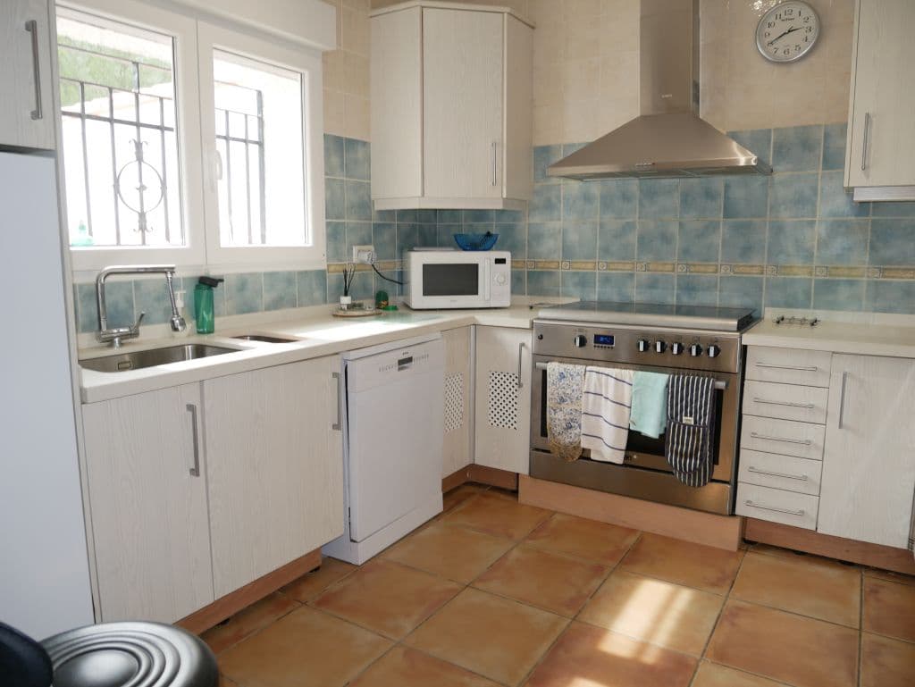 5 bedroom Villa for sale in La Drova with pool - € 299,000 (Ref: 9616755)