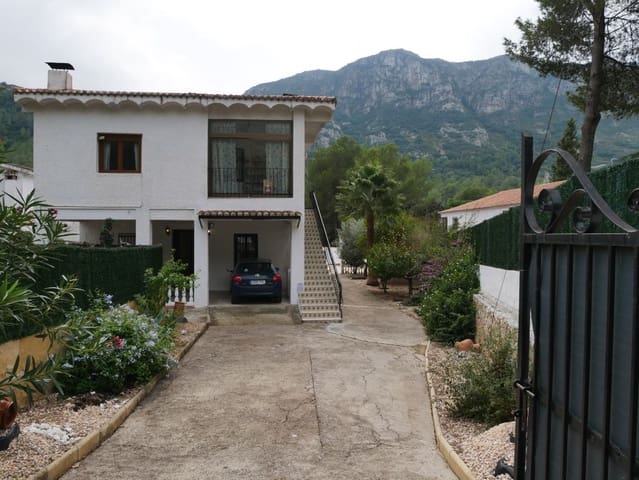 5 bedroom Villa for sale in La Drova, Barx with pool - € 299,000 (Ref: 9616755)