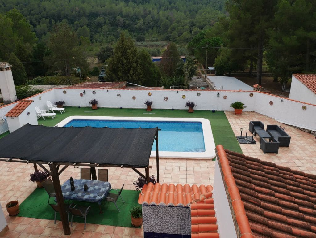 5 bedroom Villa for sale in La Drova with pool - € 299,000 (Ref: 9616755)