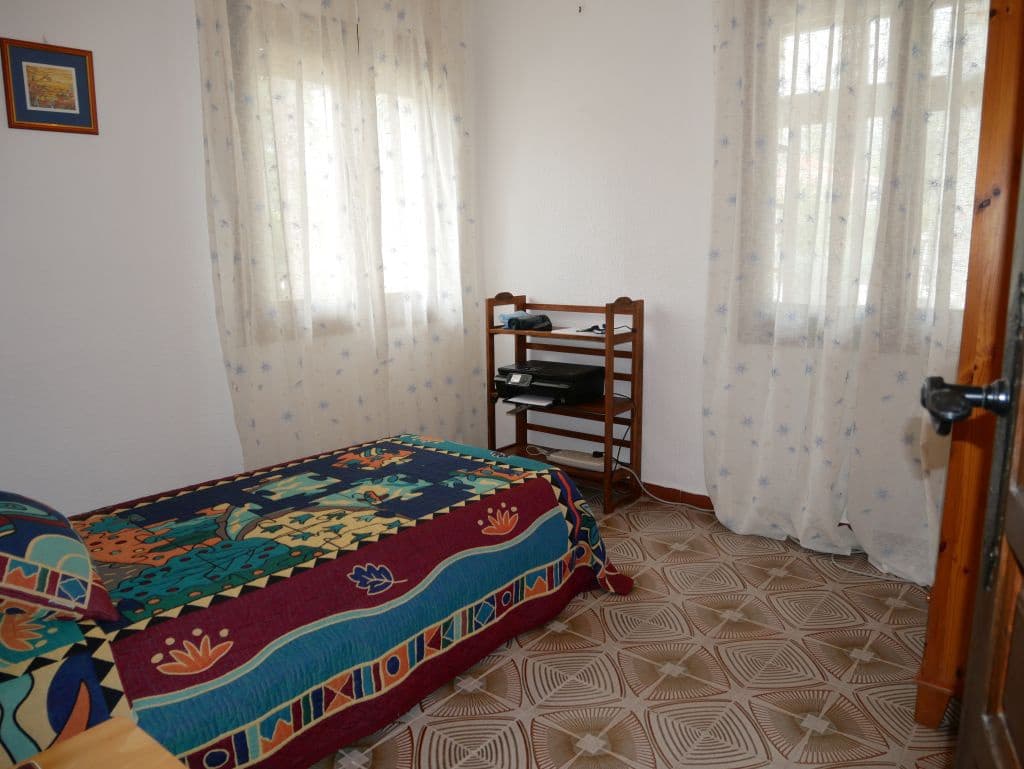 5 bedroom Villa for sale in La Drova with pool - € 299,000 (Ref: 9616755)