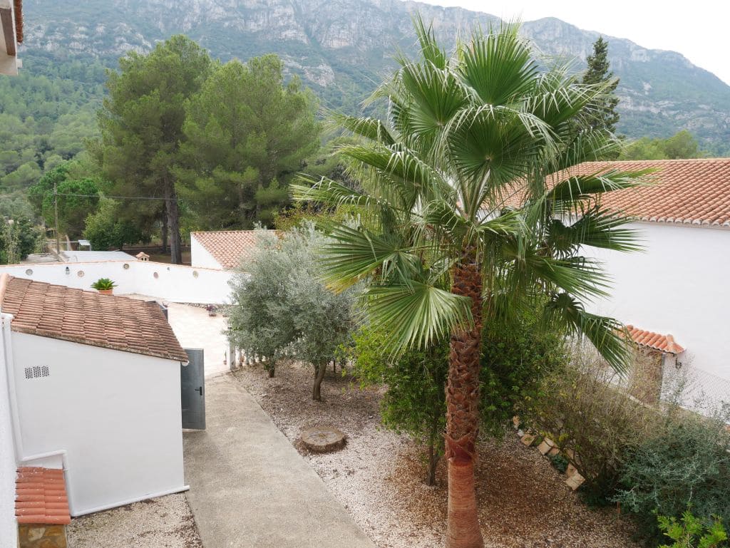 5 bedroom Villa for sale in La Drova with pool - € 299,000 (Ref: 9616755)