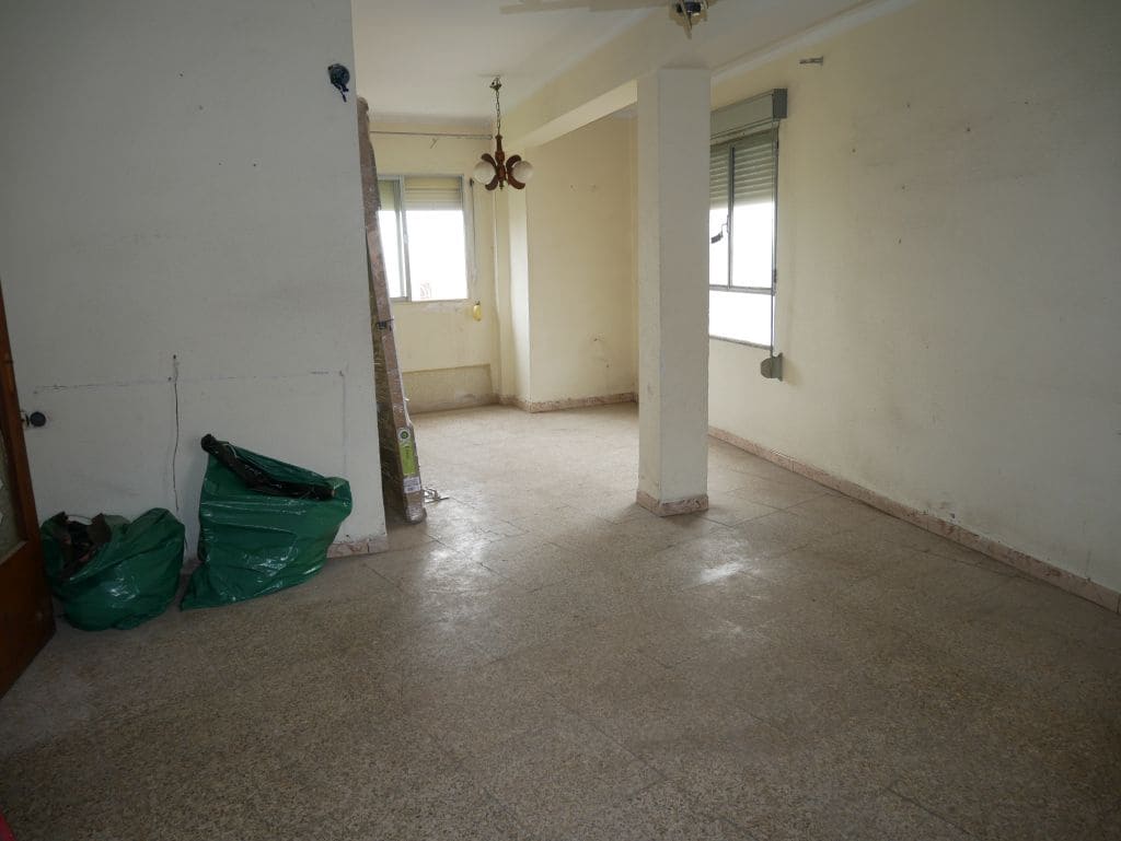 Apartamento de 3 habitaciones en Oliva en venta - 70.000 € (Ref: 9664357)