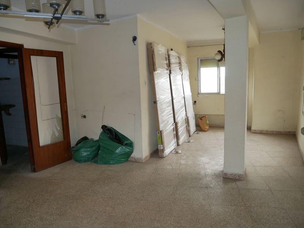 Apartamento de 3 habitaciones en Oliva en venta - 70.000 € (Ref: 9664357)