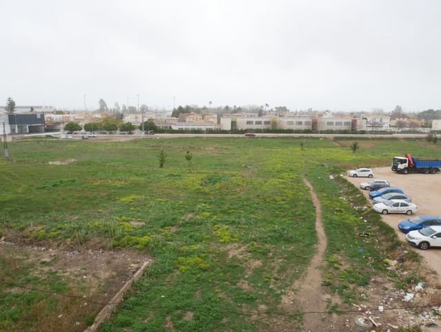 Apartamento de 3 habitaciones en Oliva Pueblo, Oliva en venta - 70.000 € (Ref: 9664357)