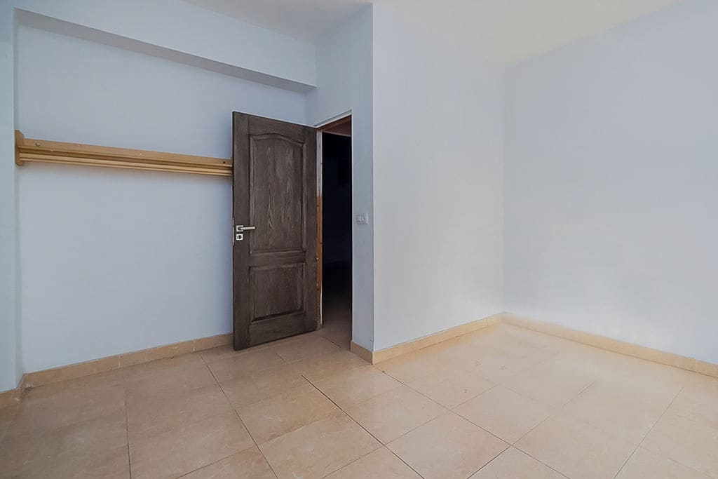 3 soveværelse Lejlighed til salg i Oliva - € 100.000 (Ref: 9696696)