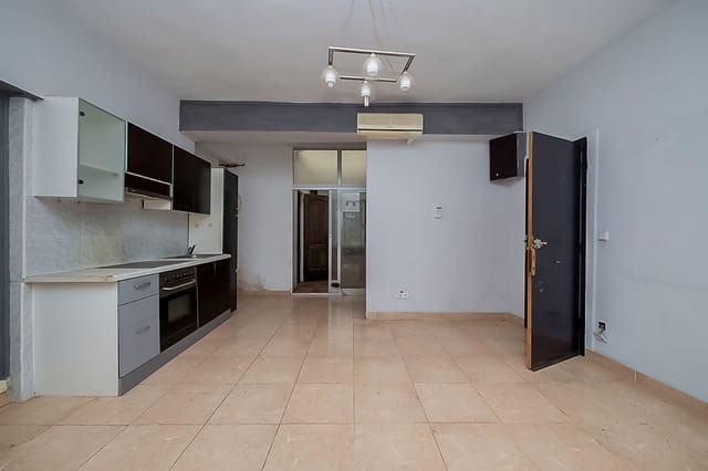 Apartamento de 3 habitaciones en Oliva Pueblo, Oliva en venta - 100.000 € (Ref: 9696696)