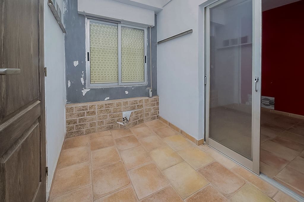 3 soveværelse Lejlighed til salg i Oliva - € 100.000 (Ref: 9696696)