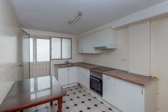 4 chambre Appartement à vendre à Gandia - 167 000 € (Ref: 9696698)