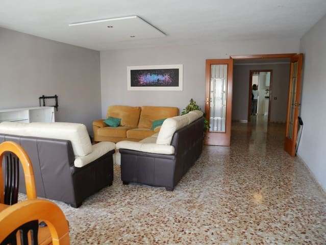 4 camera da letto Appartamento in vendita in Oliva Pueblo, Oliva - 160.000 € (Rif: 9791538)