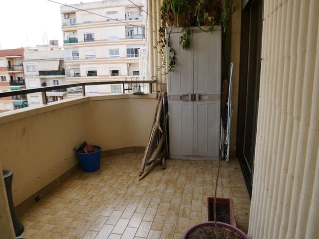 4 camera da letto Appartamento in vendita in Oliva Pueblo, Oliva - 160.000 € (Rif: 9791538)