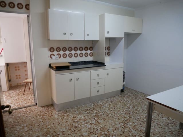 4 camera da letto Appartamento in vendita in Oliva Pueblo, Oliva - 160.000 € (Rif: 9791538)