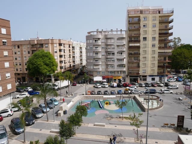 4 camera da letto Appartamento in vendita in Oliva Pueblo, Oliva - 160.000 € (Rif: 9791538)