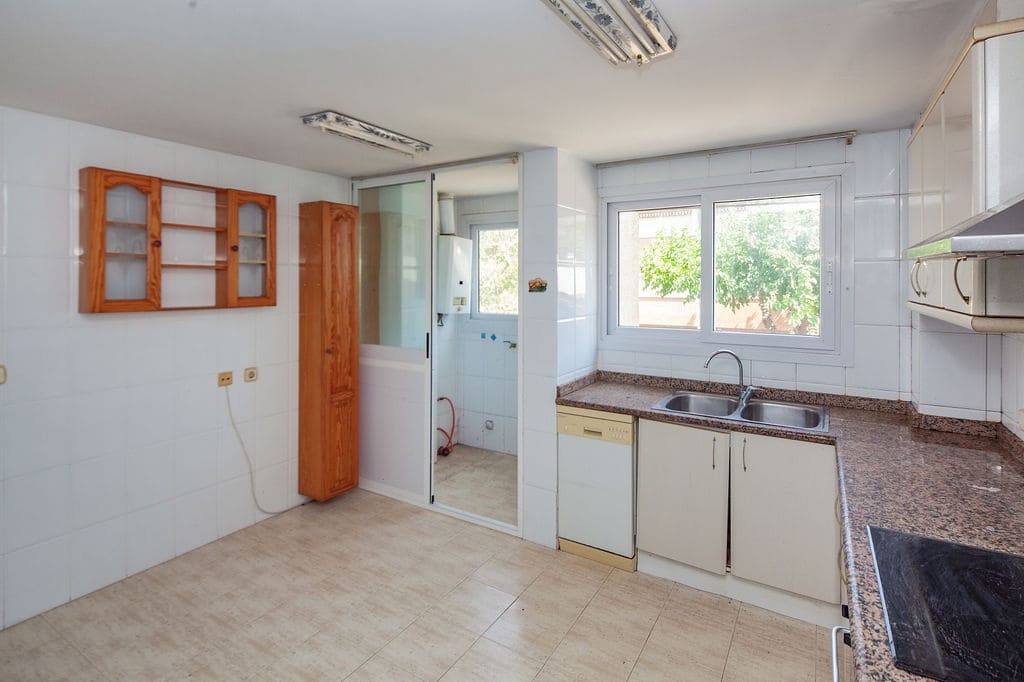 3 slaapkamer Appartement te koop in Gandia - € 99.000 (Ref: 9823268)