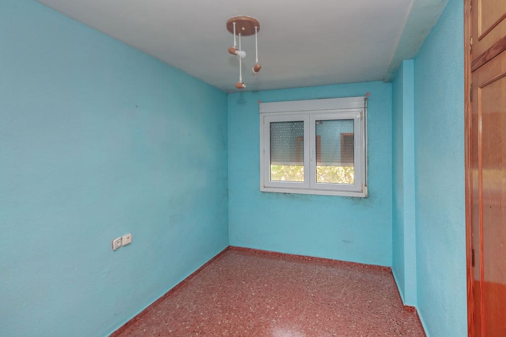 3 slaapkamer Appartement te koop in Gandia - € 99.000 (Ref: 9823268)