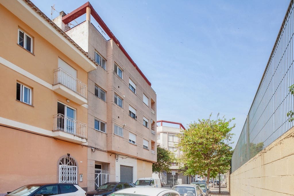 3 slaapkamer Appartement te koop in Gandia - € 99.000 (Ref: 9823268)