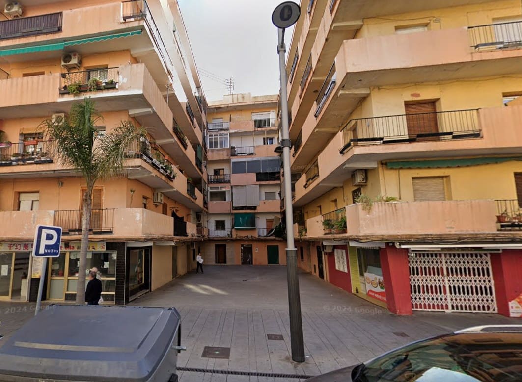 3 soveværelse Lejlighed til salg i Gandia - € 70.000 (Ref: 9979211)