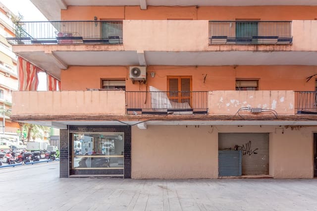 3 bedroom Apartment for sale in Gandia - € 69,000 (Ref: 9979212)