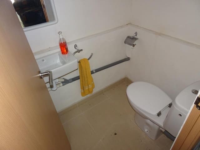 Finca/Casa di Campagna in vendita in Caseres con garage - 35.000 € (Rif: 10120574)