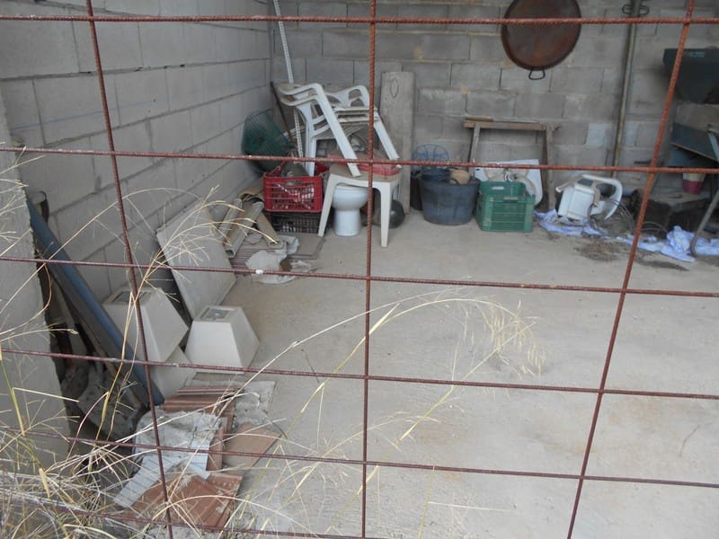 Finca/Casa di Campagna in vendita in Caseres con garage - 35.000 € (Rif: 10120574)