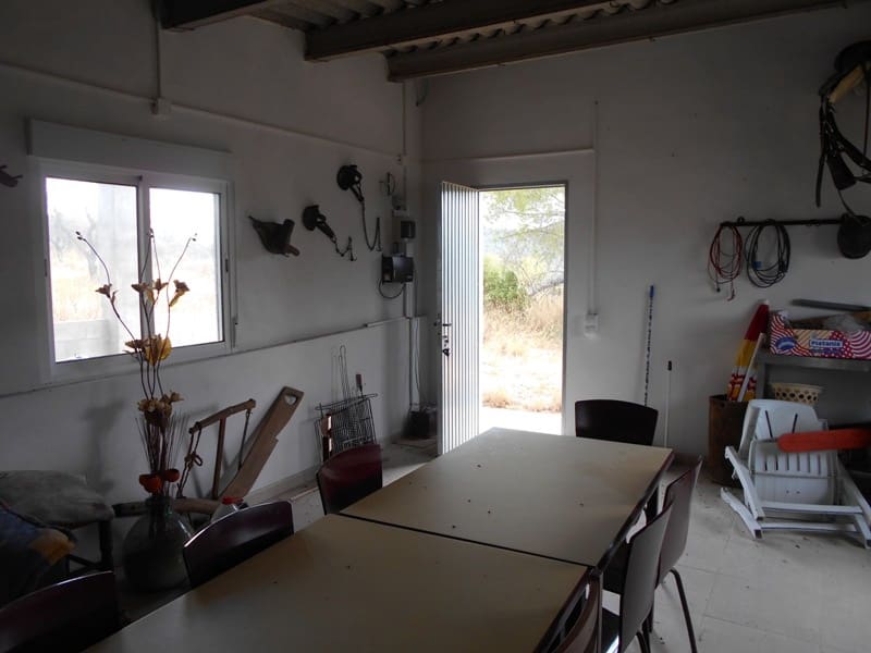 Finca/Casa di Campagna in vendita in Caseres con garage - 35.000 € (Rif: 10120574)