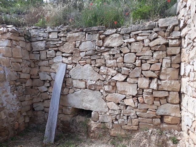 Finca/Landehus til salg i Corbera d'Ebre - € 22.000 (Ref: 5977072)