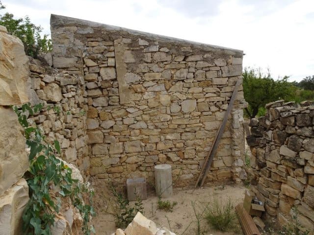 Finca/Landehus til salg i Corbera d'Ebre - € 22.000 (Ref: 5977072)