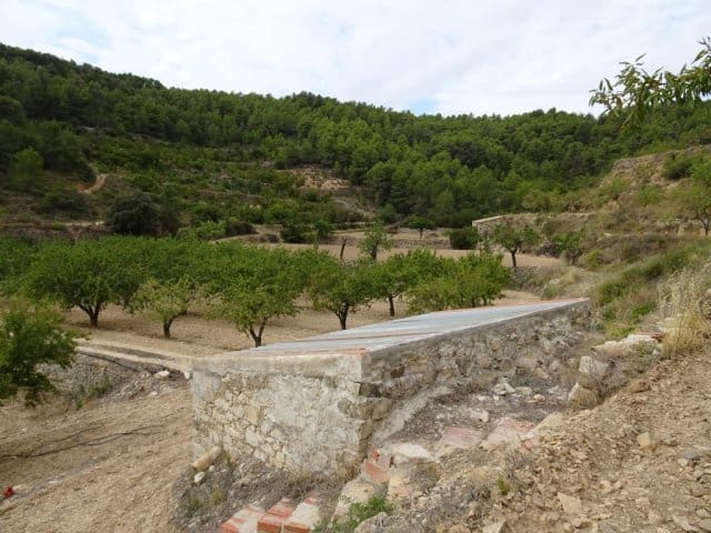 Finca/Landehus til salg i Corbera d'Ebre - € 22.000 (Ref: 5977072)