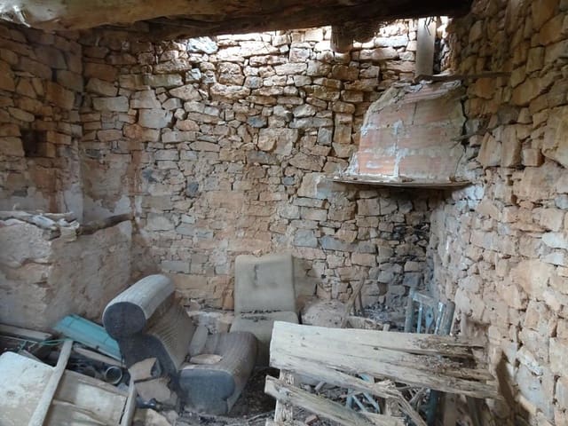 Finca/Landehus til salg i Corbera d'Ebre - € 12.000 (Ref: 9417804)